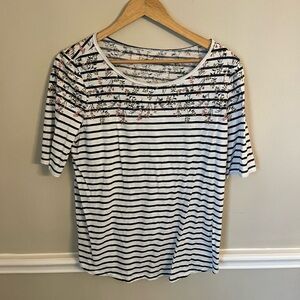 Loft Outlet Black & White Striped 3/4-Sleeve L Shirt with Floral Detailing